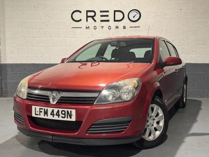 Vauxhall Astra 2005 photo 3