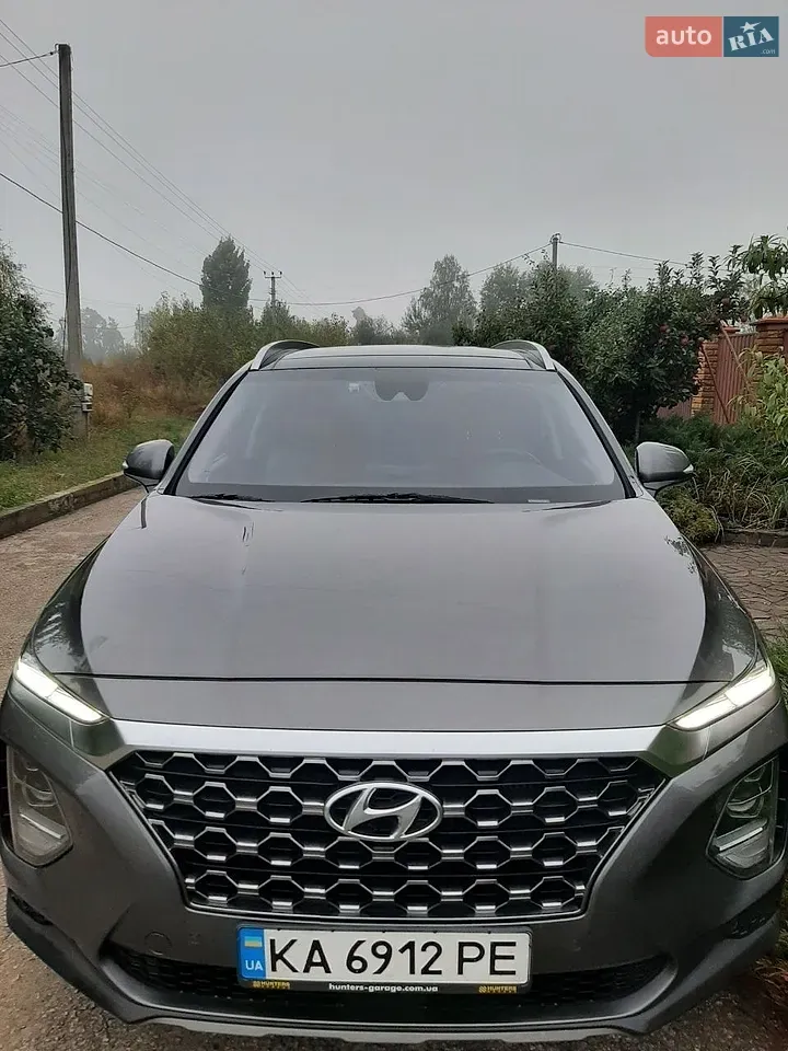 Hyundai Santa Fe 2019 photo 2