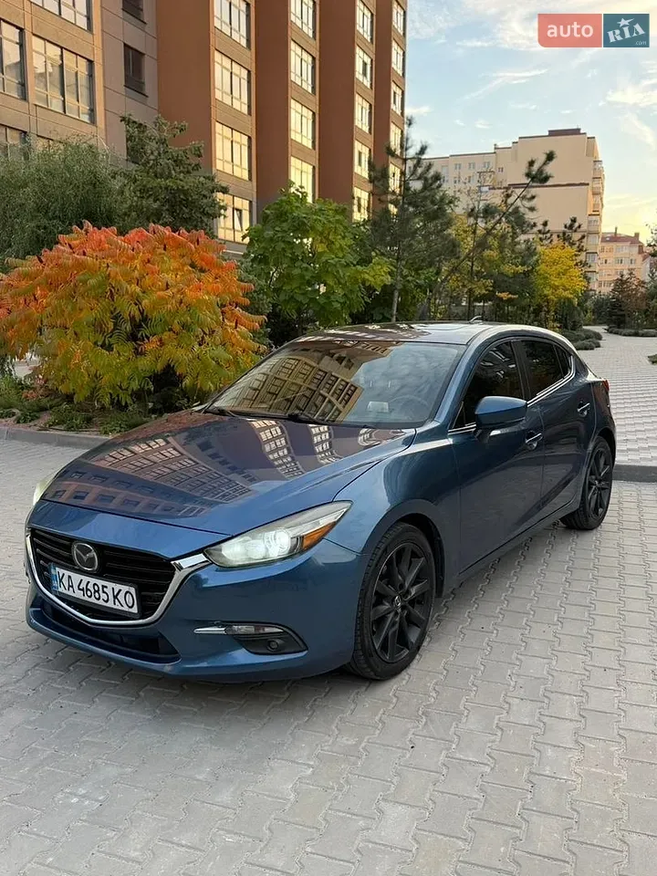 Mazda 3 2017 photo 2