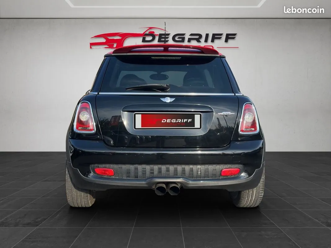 Mini Hatch 2009 photo 2