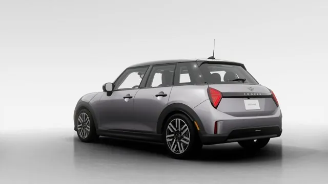Mini Cooper C 2027 photo 2