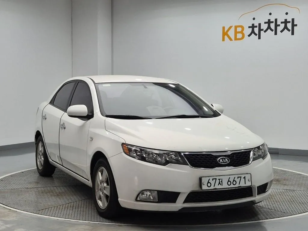 Kia Forte 2012 photo 4