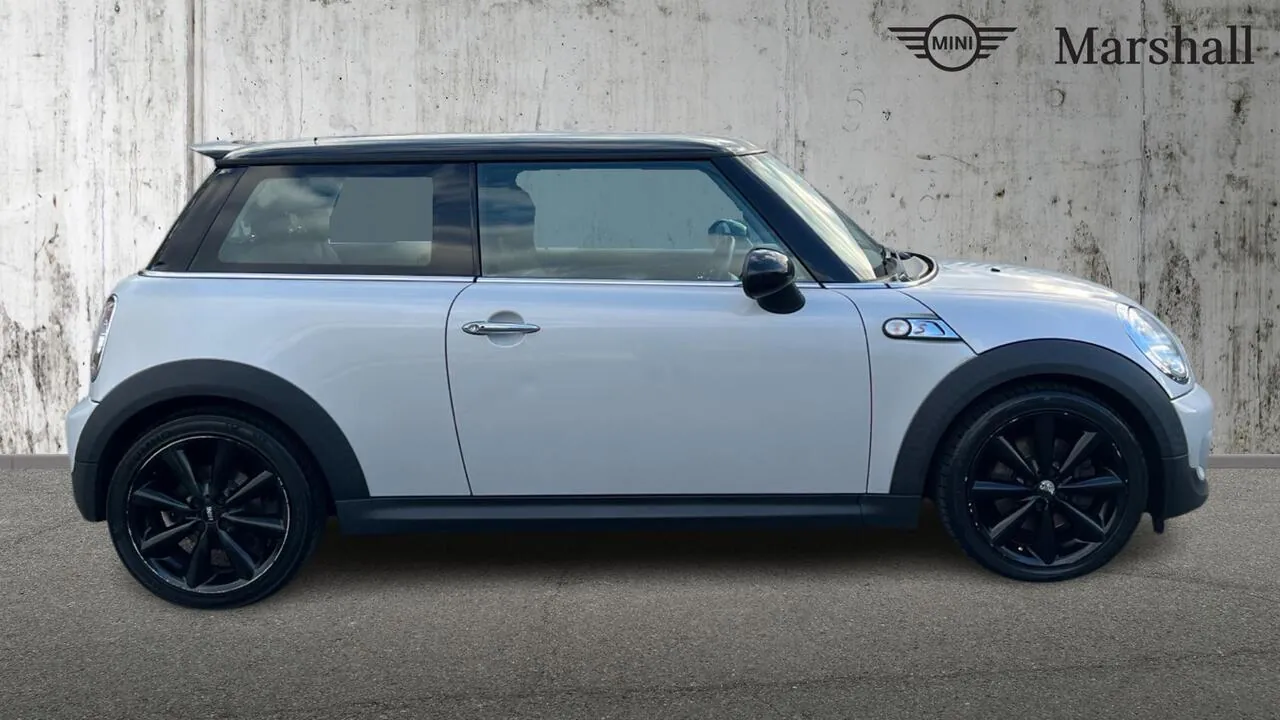 Mini Cooper S 2013 photo 3