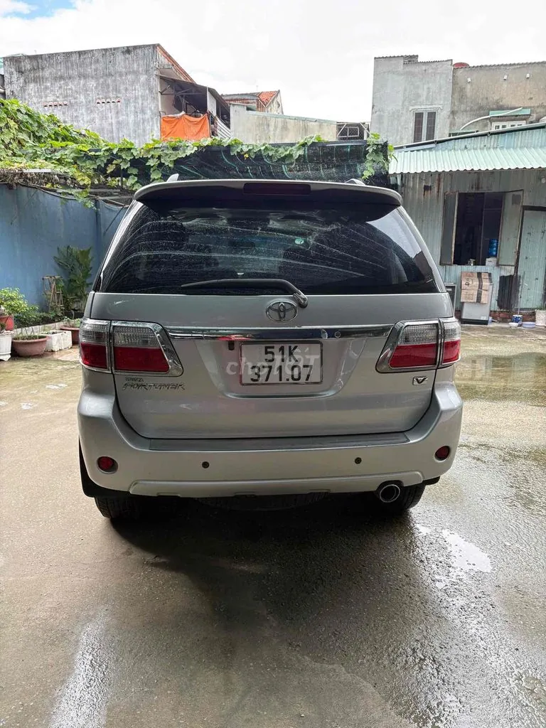 Toyota Fortuner 2009 photo 4