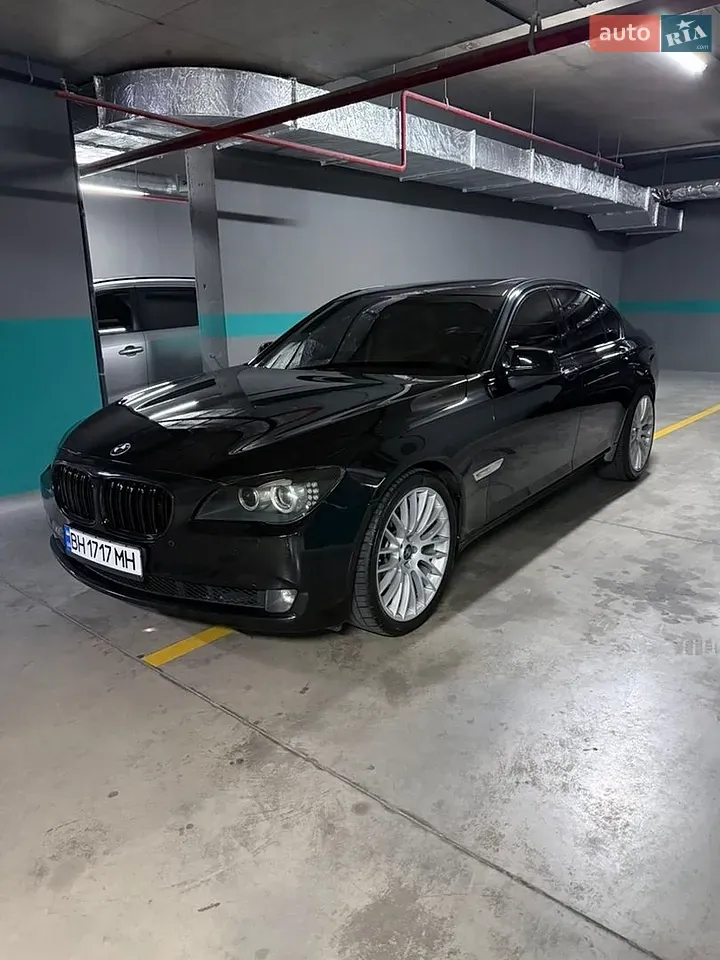 BMW 7 Series 2009 photo 3