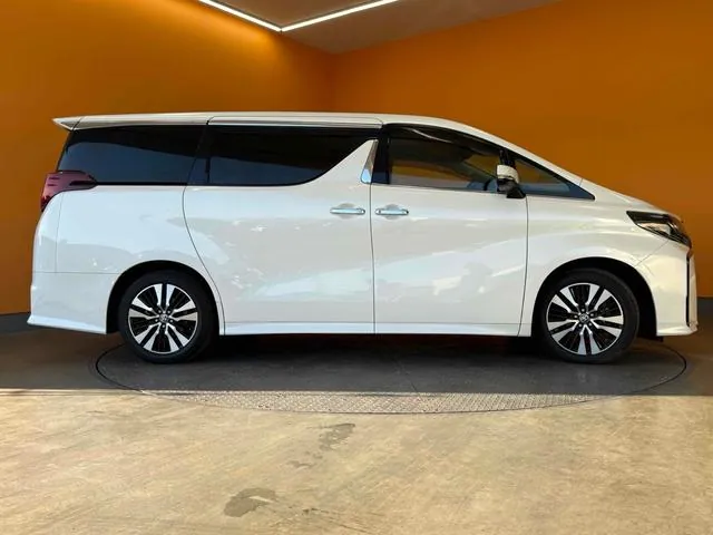 Toyota Alphard 2020 photo 4