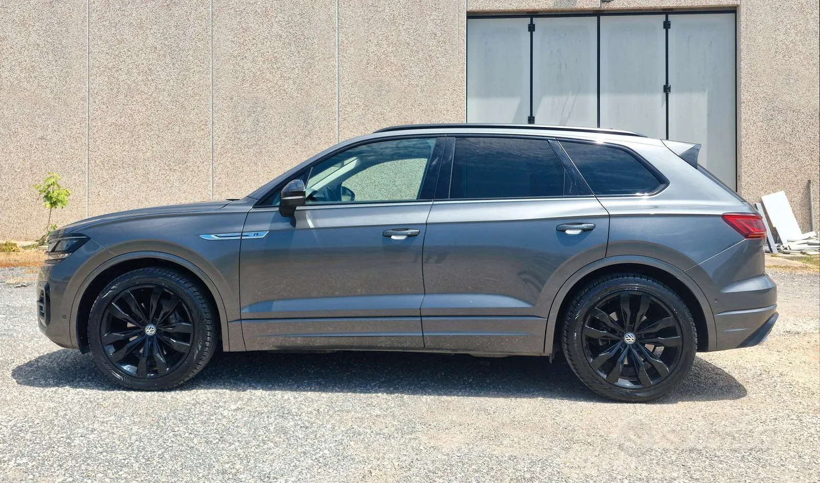 Volkswagen Touareg 2019 photo 2