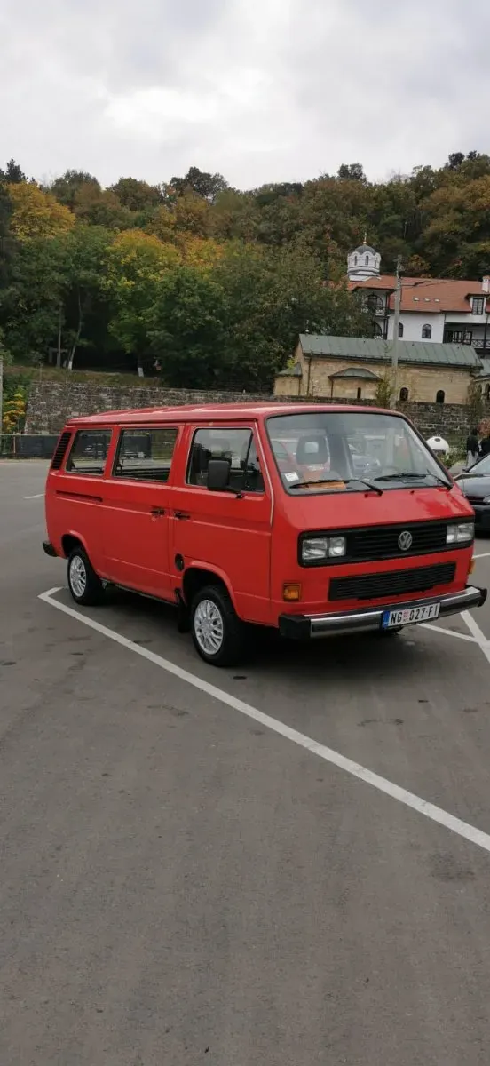 Volkswagen T3 Caravelle 1990 photo 2