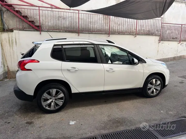 Peugeot 2008 2013 photo 4