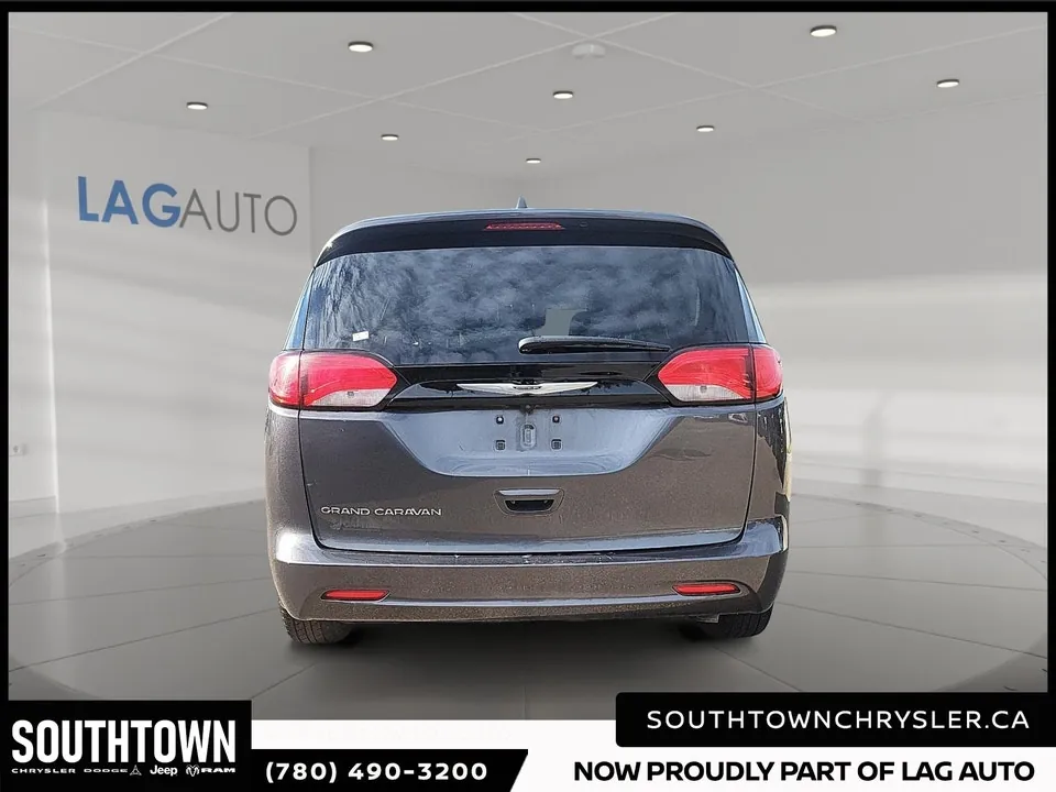 Chrysler Grand Caravan 2022 photo 3
