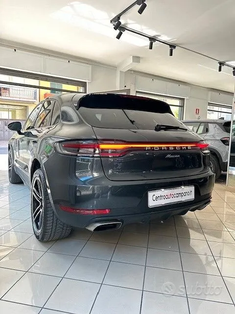 Porsche Macan 2019 photo 2