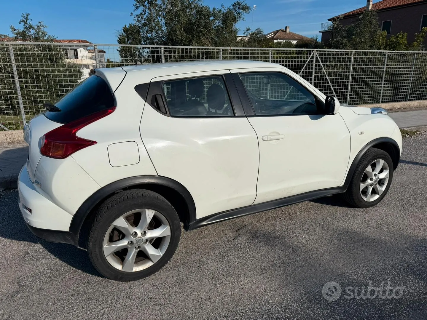 Nissan Juke 2011 photo 4