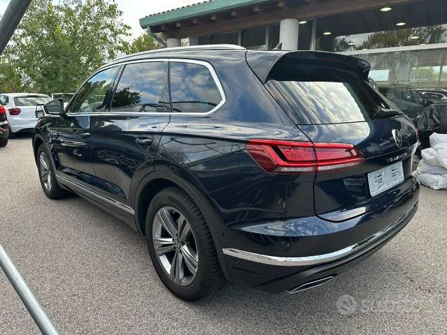 Volkswagen Touareg 2023 photo 5