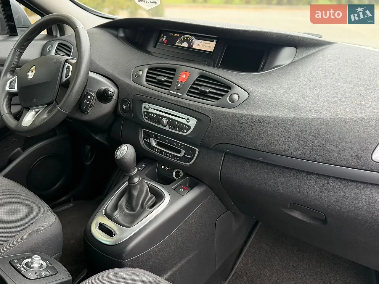 Renault Grand Scenic 2011 photo 5
