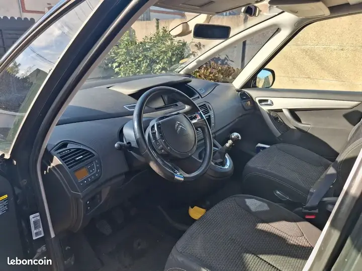 Citroen C4 Picasso 2012 photo 3