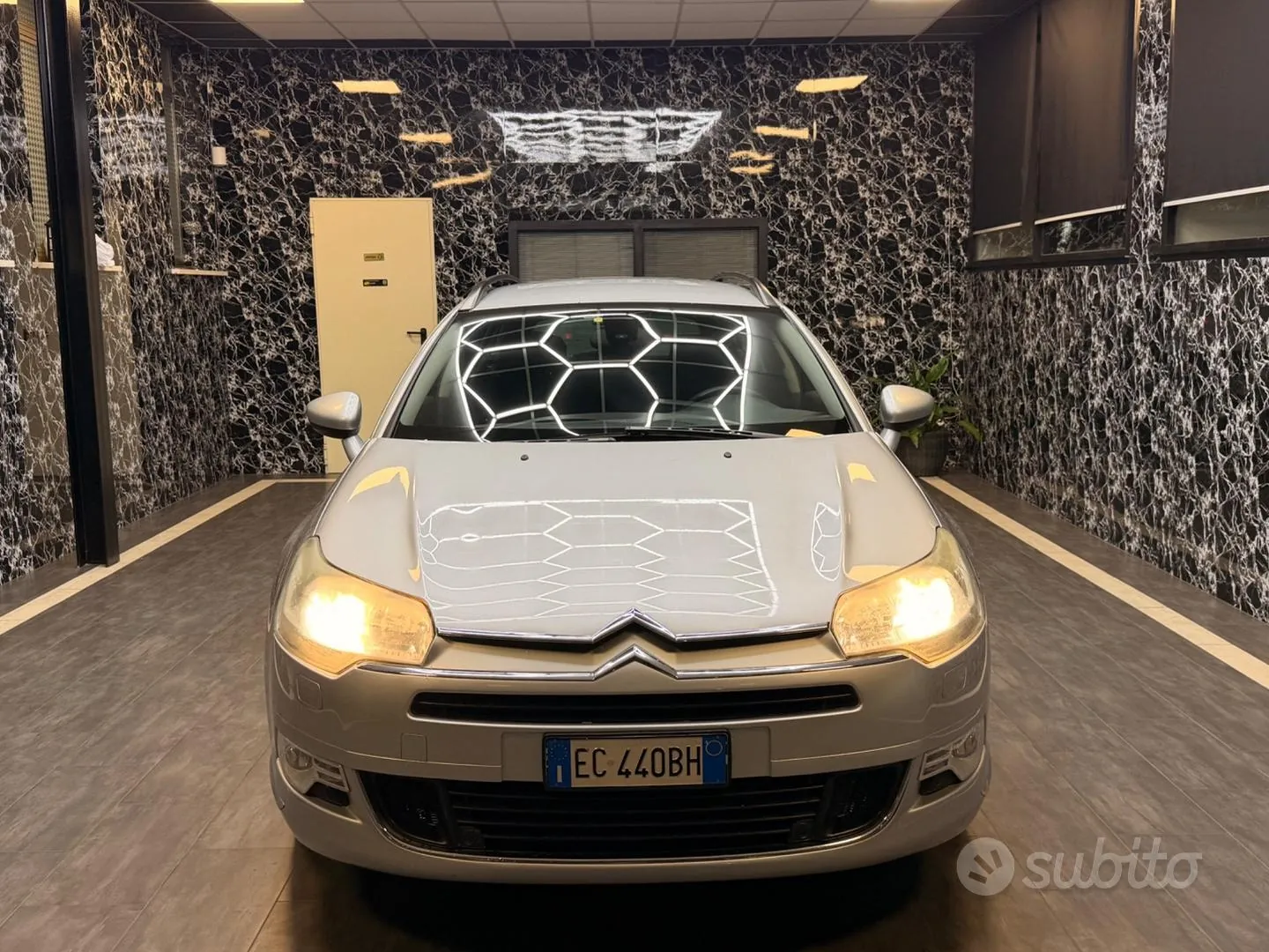 Citroen C5 2010 photo 2