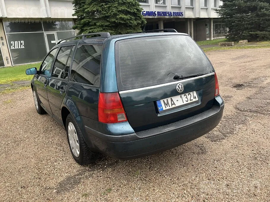 Volkswagen Golf 2003 photo 3