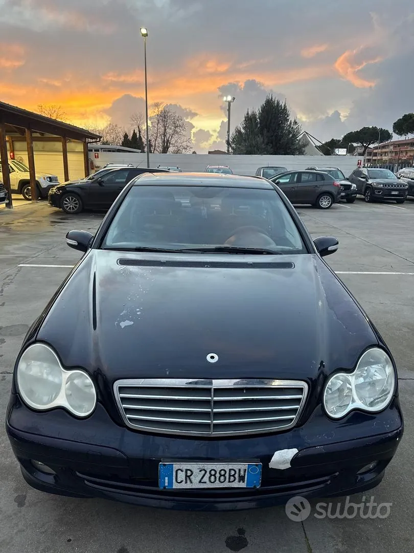 Mercedes-Benz C 220