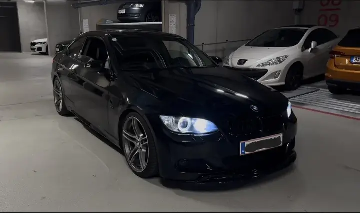 BMW 3 Series 2007 photo 2