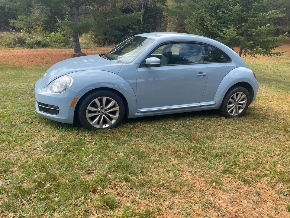 Volkswagen Beetle 2012 photo 4