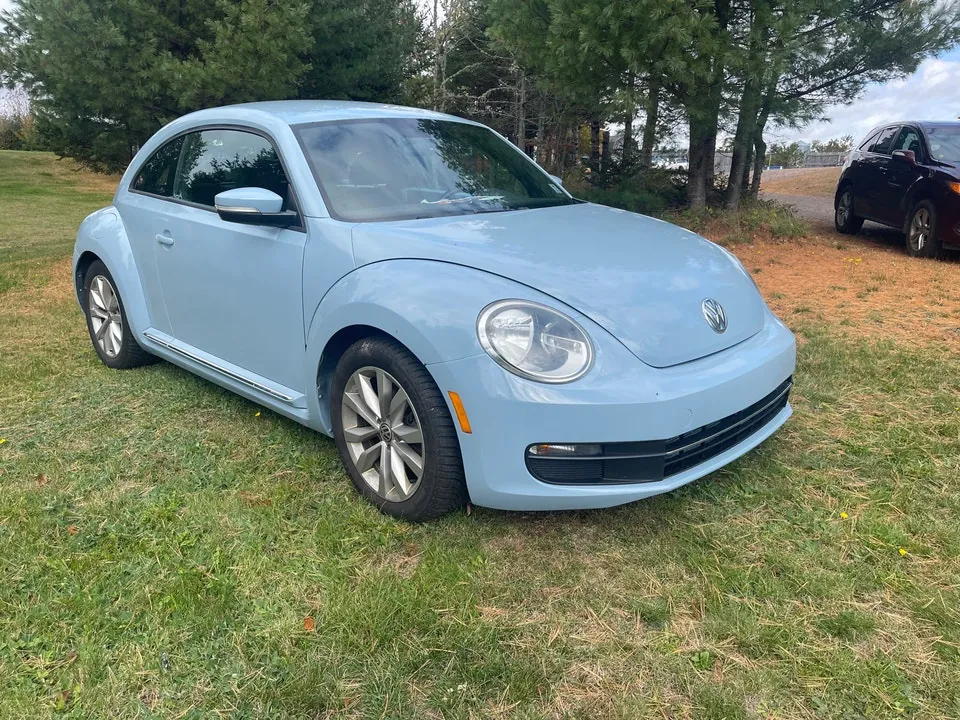 Volkswagen Beetle 2012 photo 5