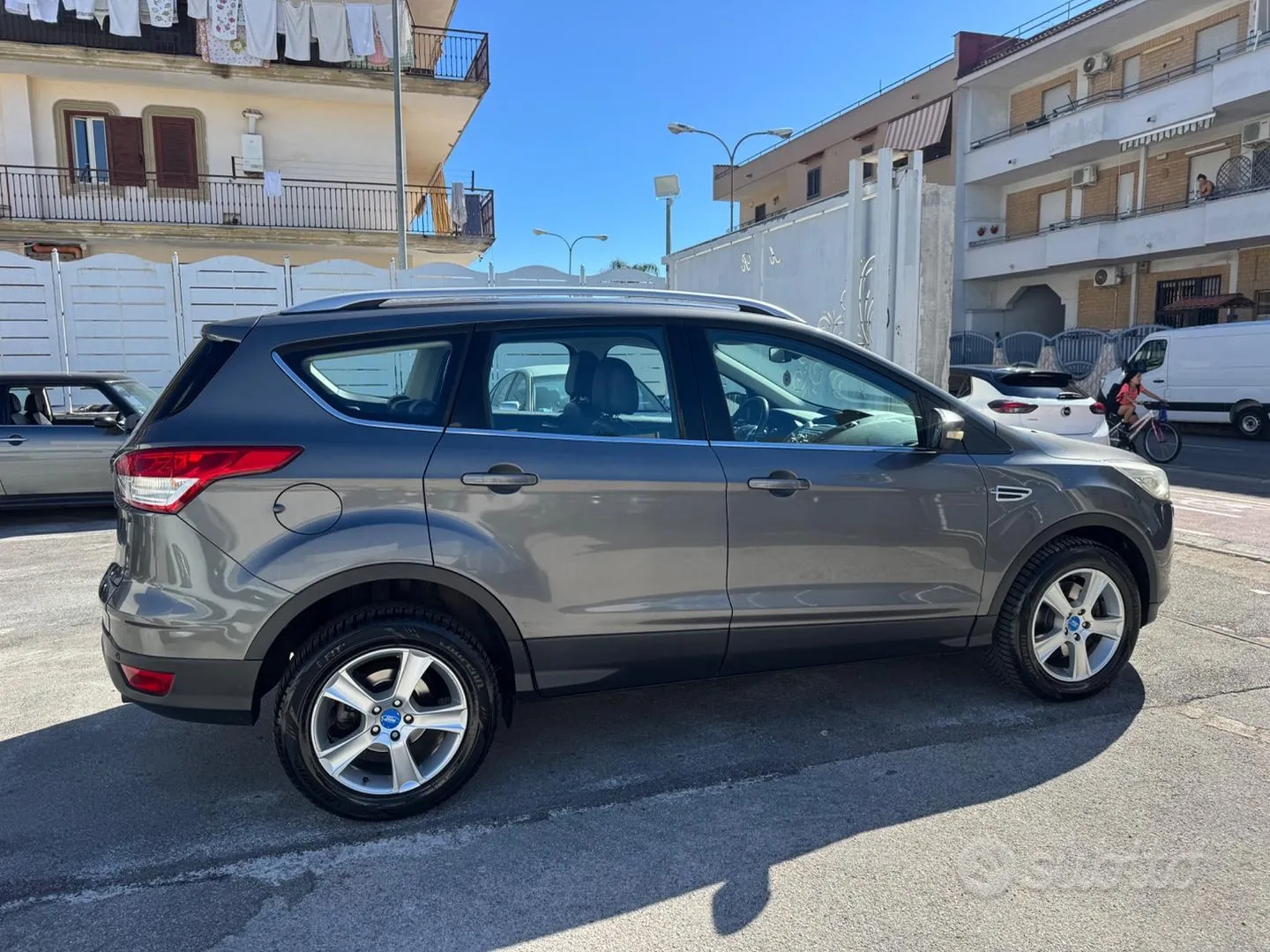 Ford Kuga 2013 photo 4
