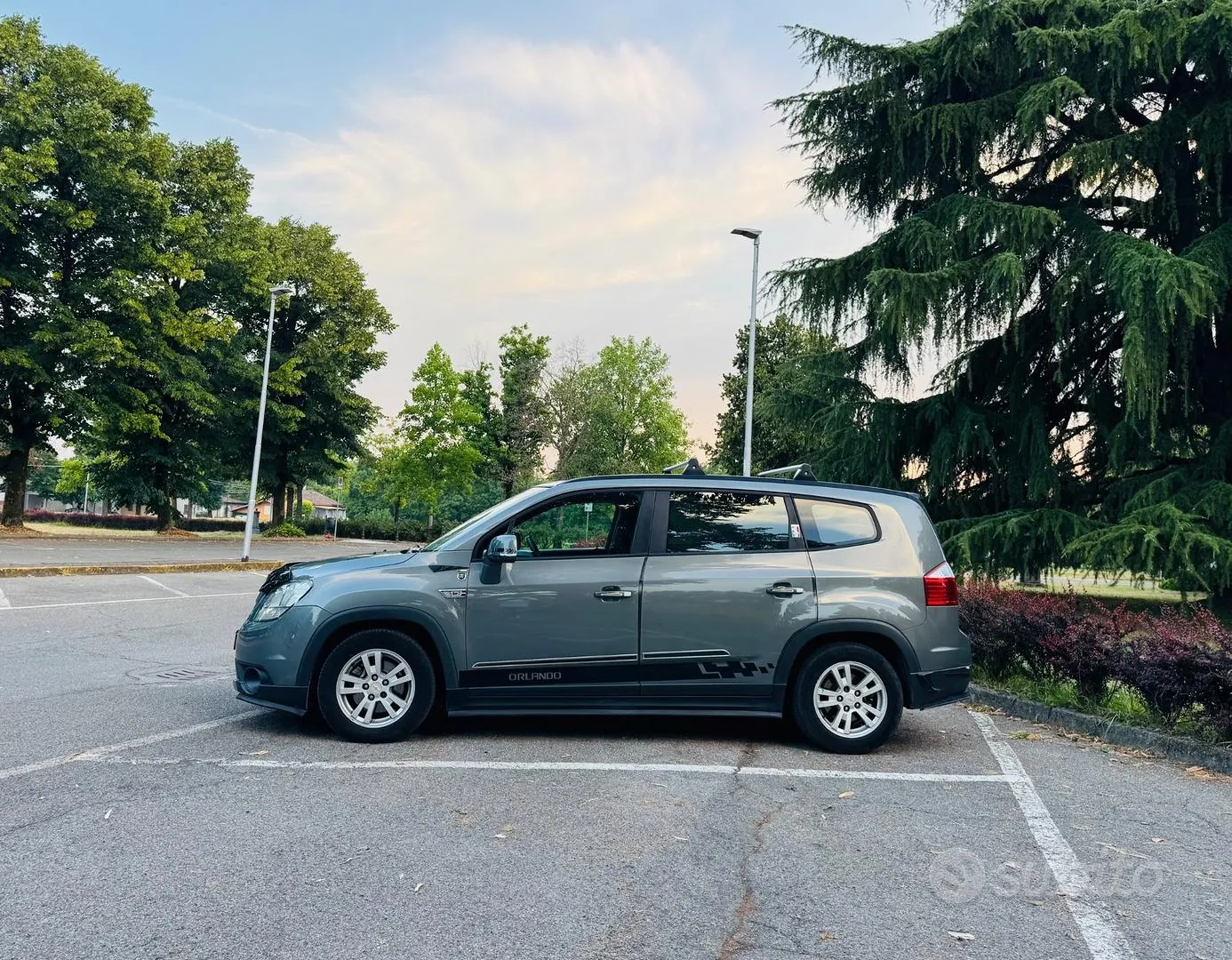 Chevrolet Orlando 2011 photo 2