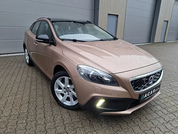 Volvo V40 Cross Country 2015 photo 5