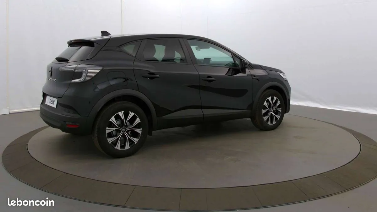 Renault Captur 2025 photo 2