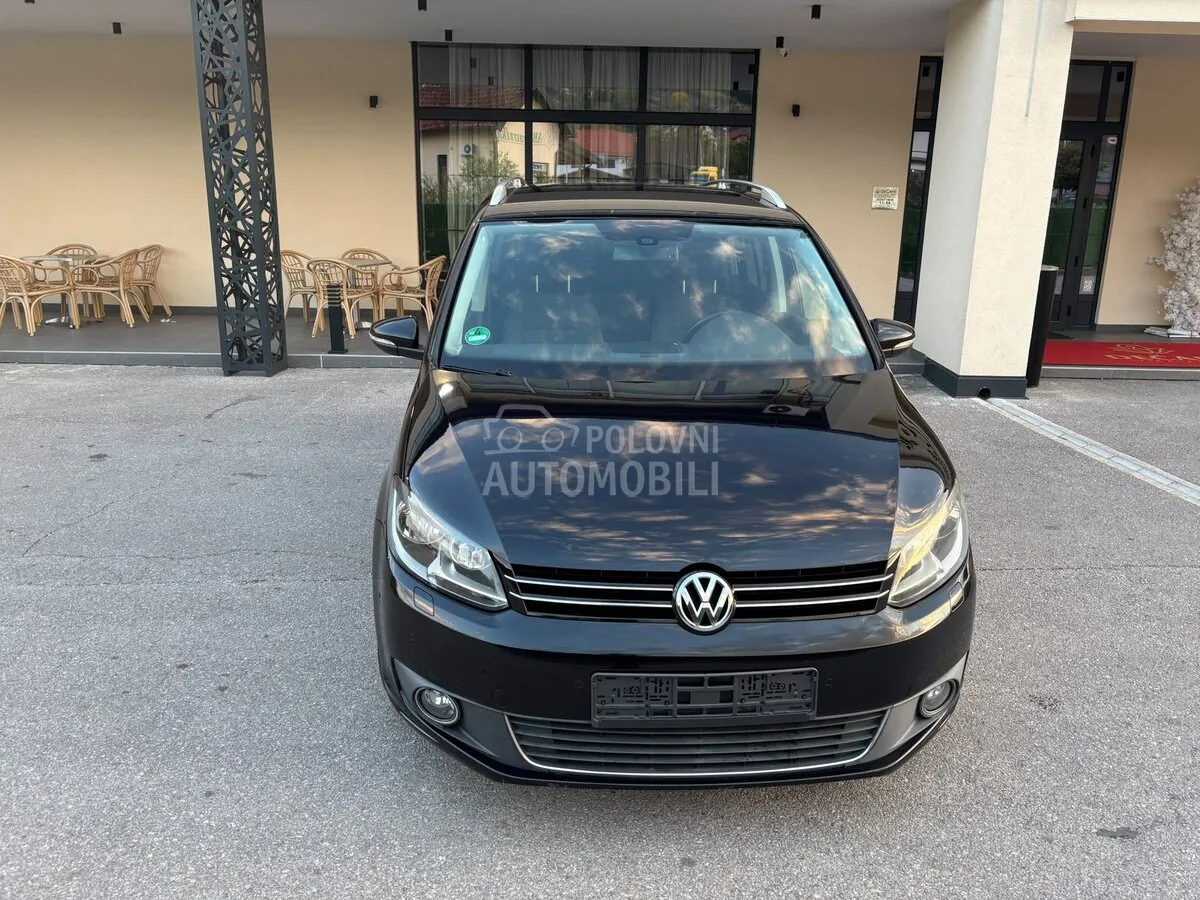 Volkswagen Touran 2011 photo 4