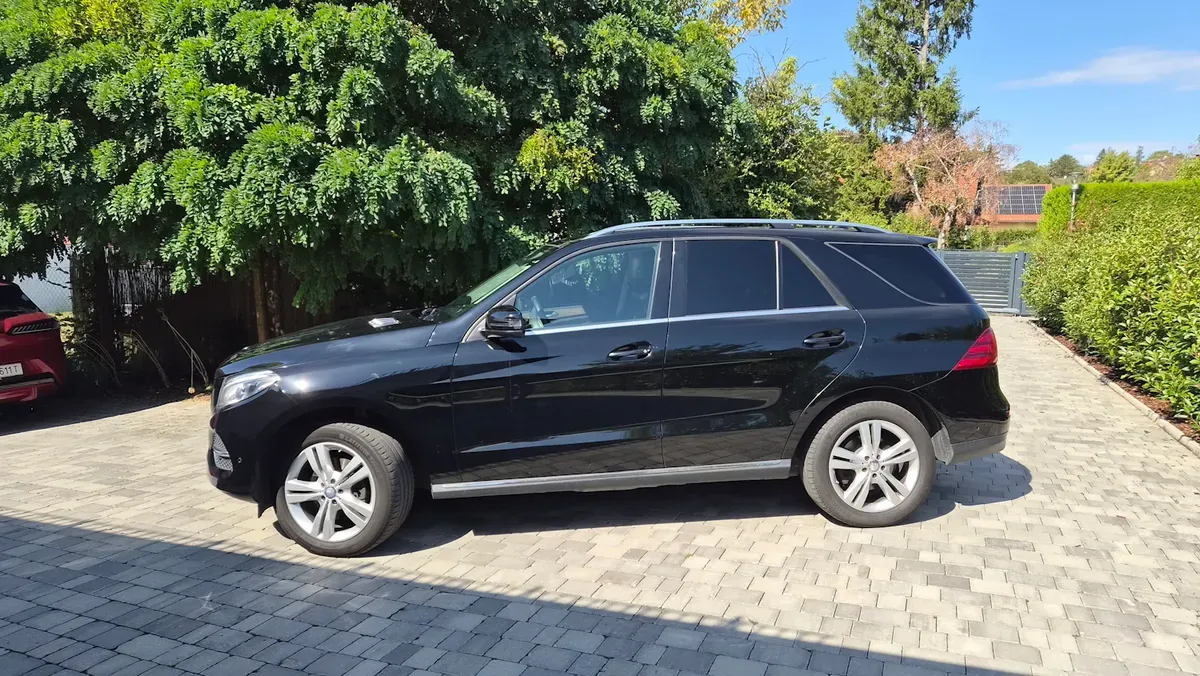 Mercedes-Benz Gle-Class 2016 photo 2