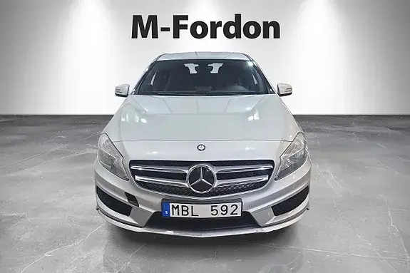 Mercedes-Benz A 180 2013 photo 2