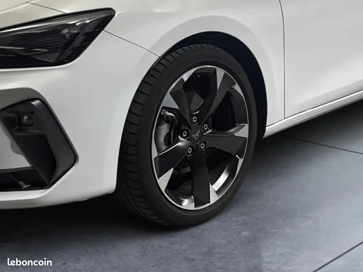 Cupra Leon 2025 photo 5