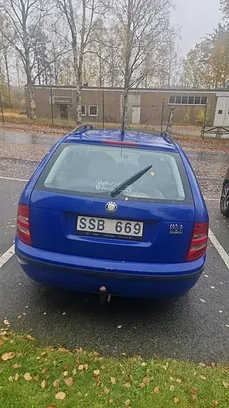 Skoda Fabia 2002 photo 2