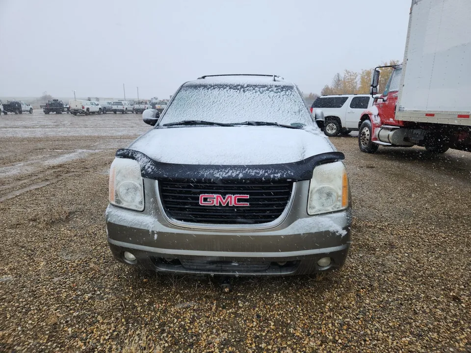 GMC Yukon 2007 photo 2