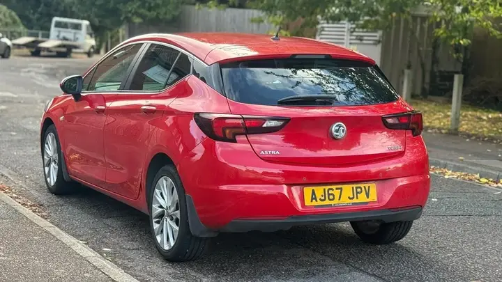 Vauxhall Astra 2018 photo 5