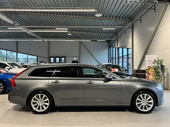 Volvo V90 2017 photo 2