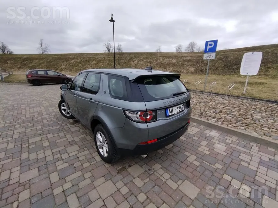 Land Rover Discovery Sport 2017 photo 4