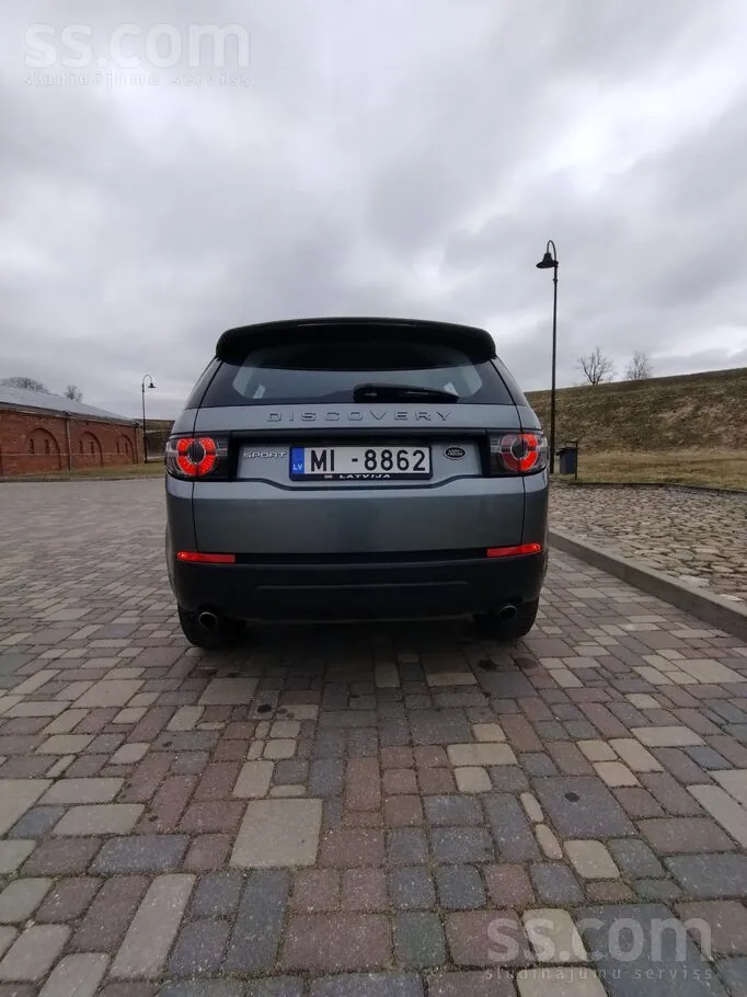Land Rover Discovery Sport 2017 photo 5