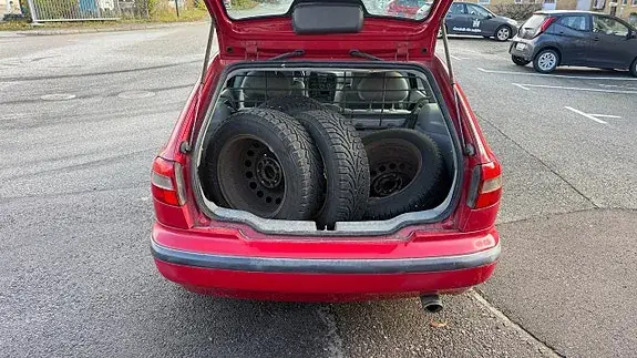 Volvo V40 2000 photo 5