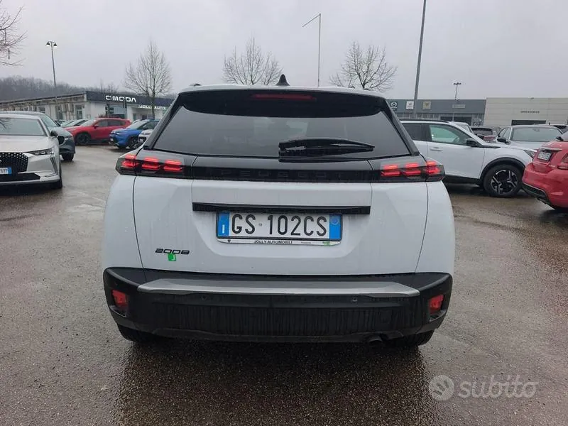 Peugeot 2008 2024 photo 5