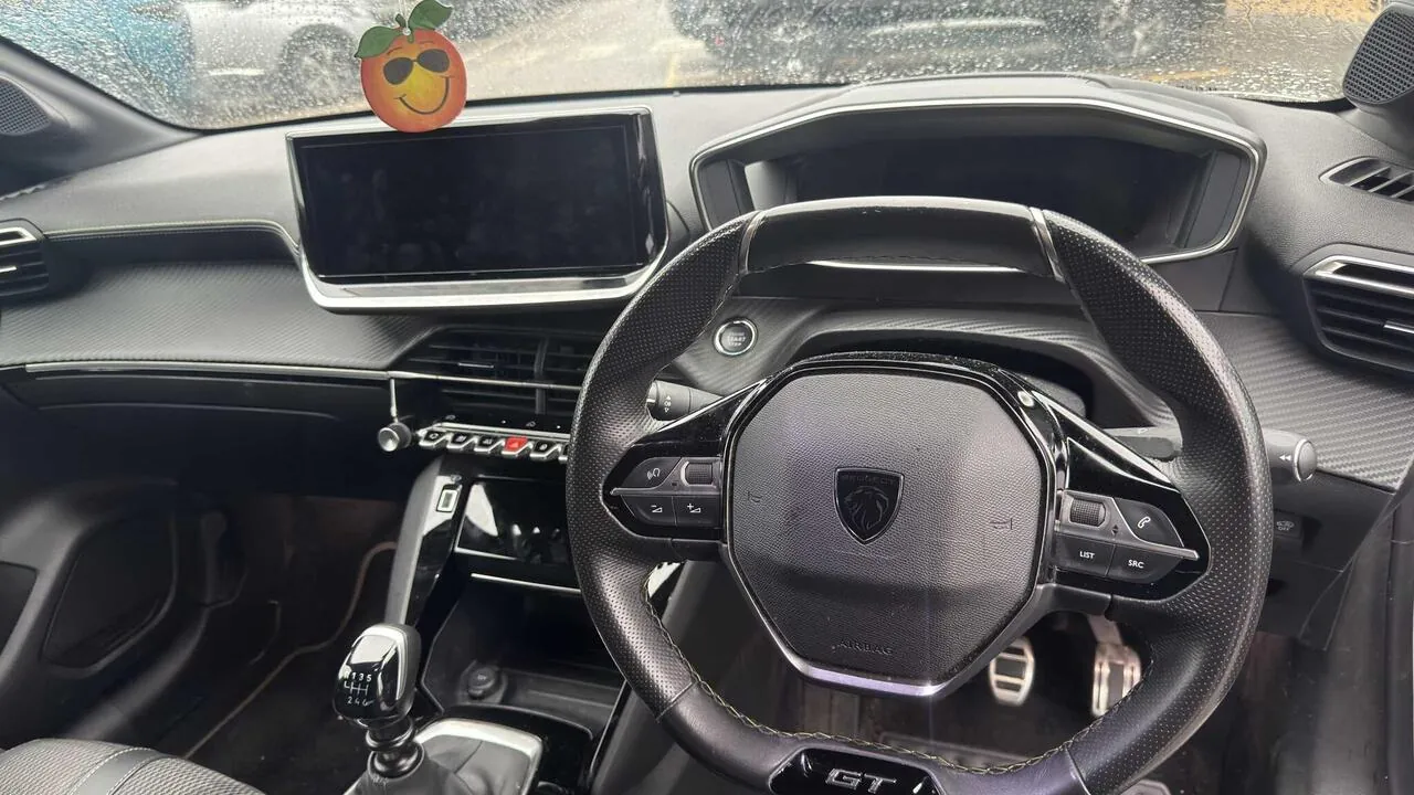 Peugeot 208 2024 photo 5