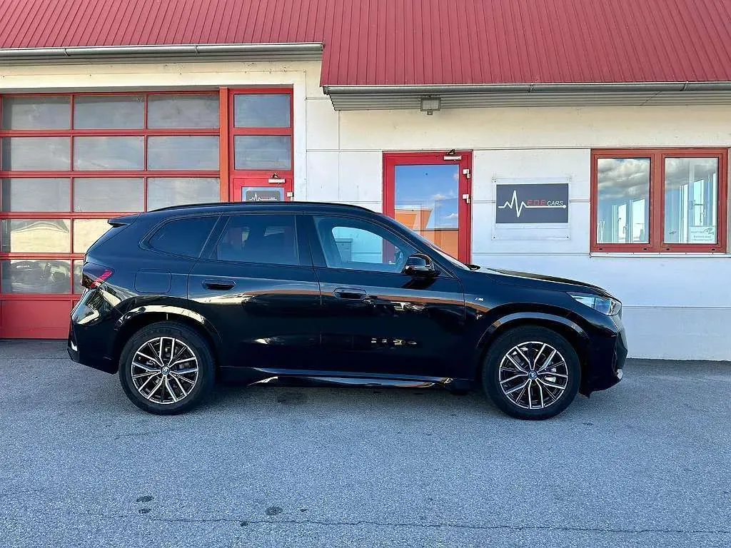 BMW X1 2023 photo 3