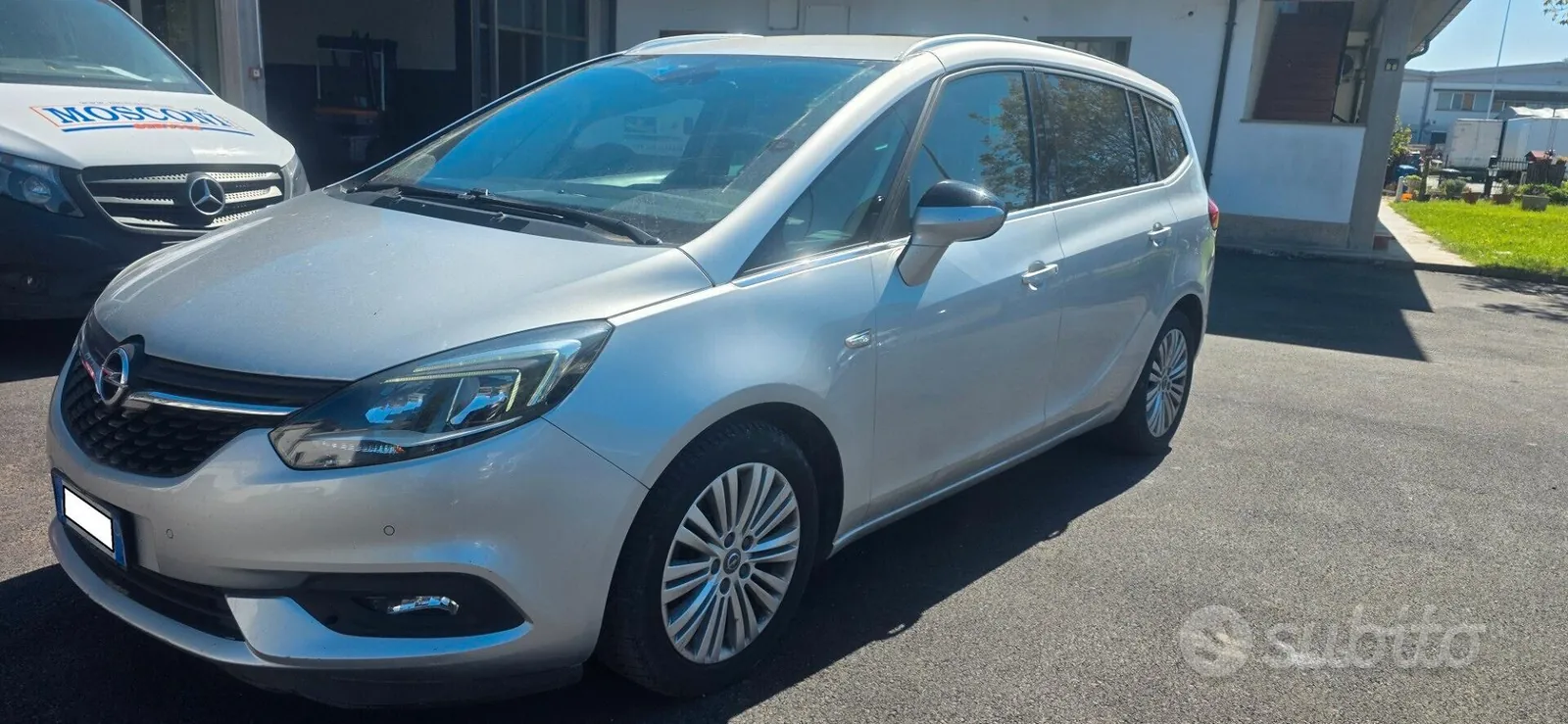 Opel Zafira 2017 photo 3