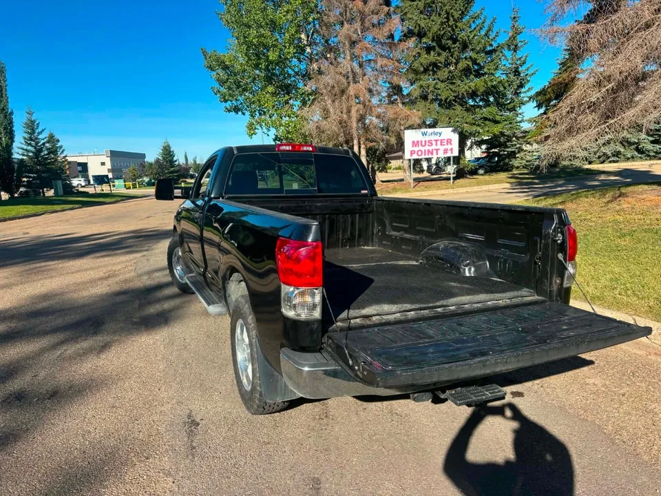 Toyota Tundra 2010 photo 5