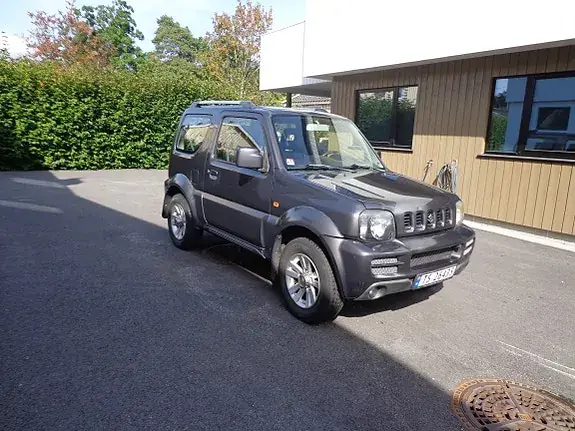 Suzuki Jimny 2011 photo 4