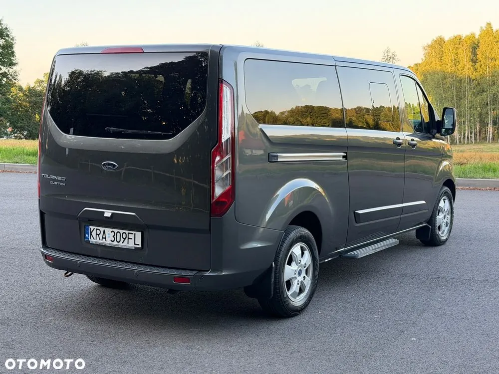Ford Tourneo Custom 2017 photo 5
