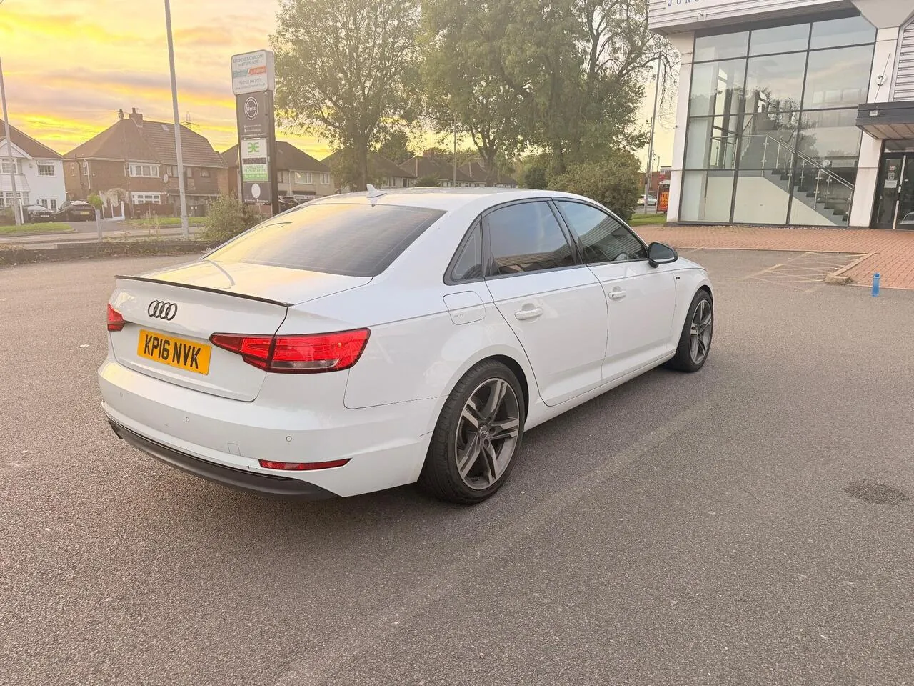 Audi A4 2016 photo 5
