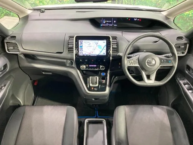 Nissan Sentra 2018 photo 2