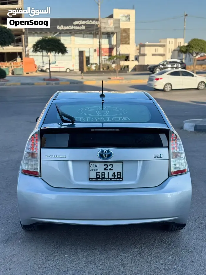 Toyota Prius 2011 photo 4